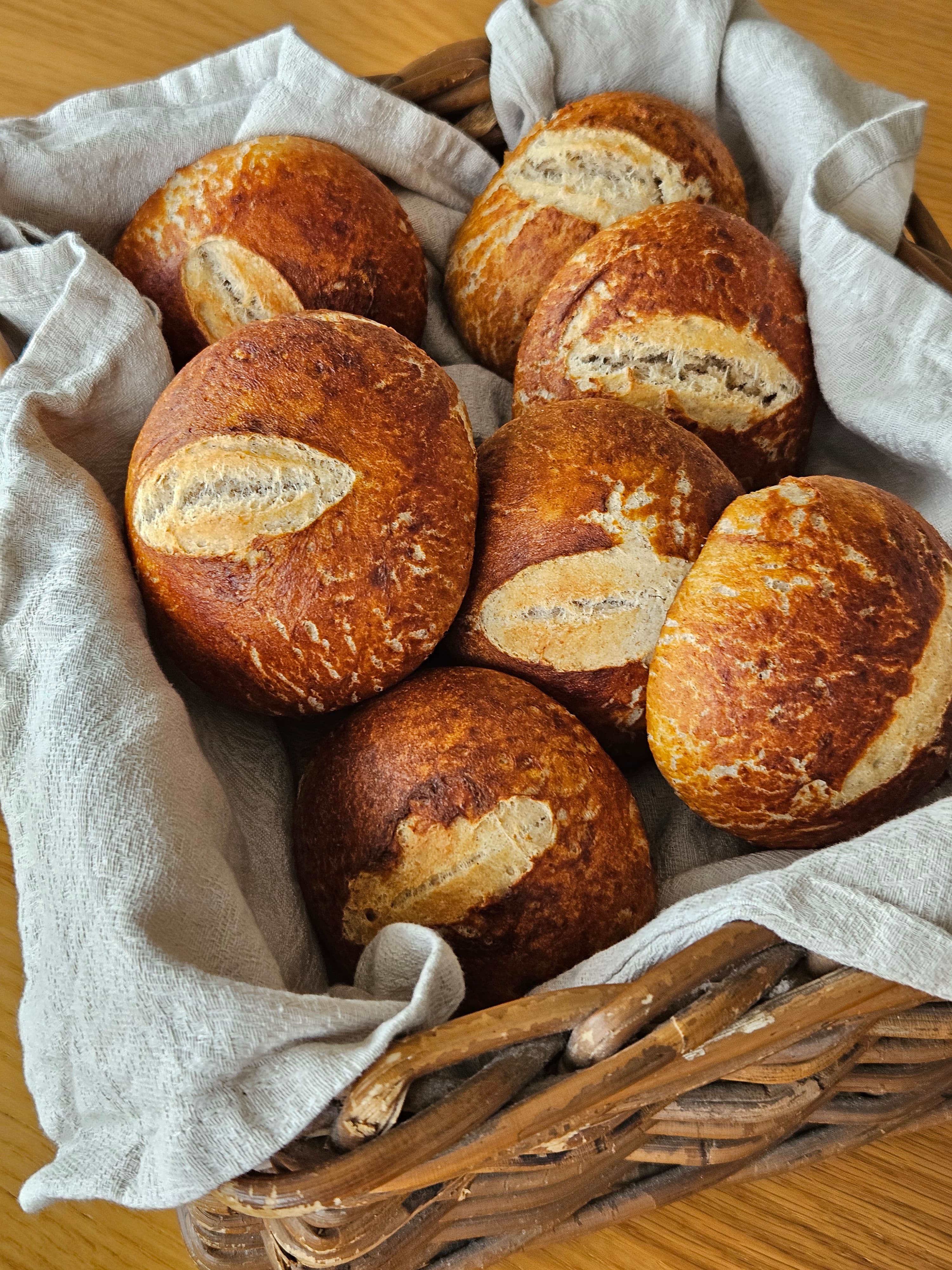 Laugenbrötchen